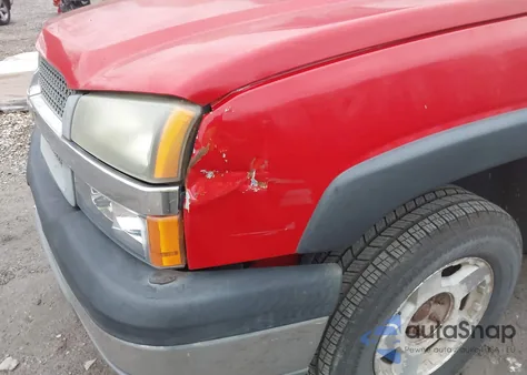 2005 Chevrolet Silverado 1500 Z71 из США, поврежденный, VIN 1GCEK19B05E284721